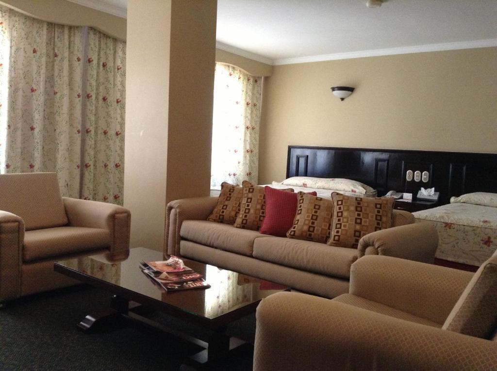 Hotel Real De Uruapan Uruapan  Extérieur photo